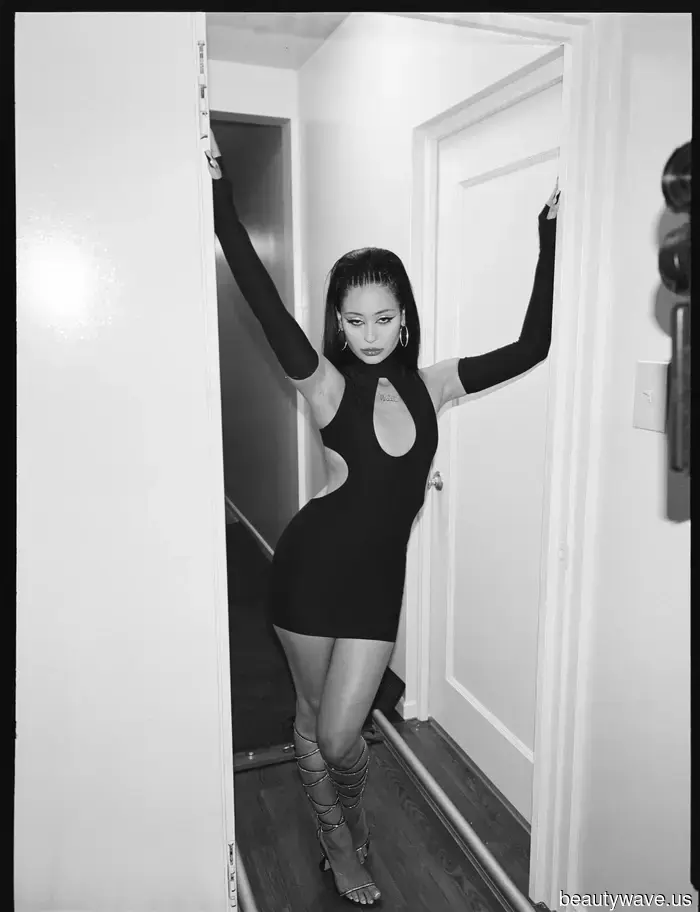 Sto guardando Euphoria in binge-watching e ho rintracciato ogni singolo dei migliori outfit dello show.