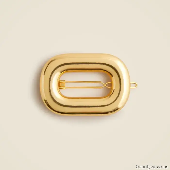 NYFW is just 9 days away—here are 9 beauty trends that editors anticipate will take center stage on the runways.