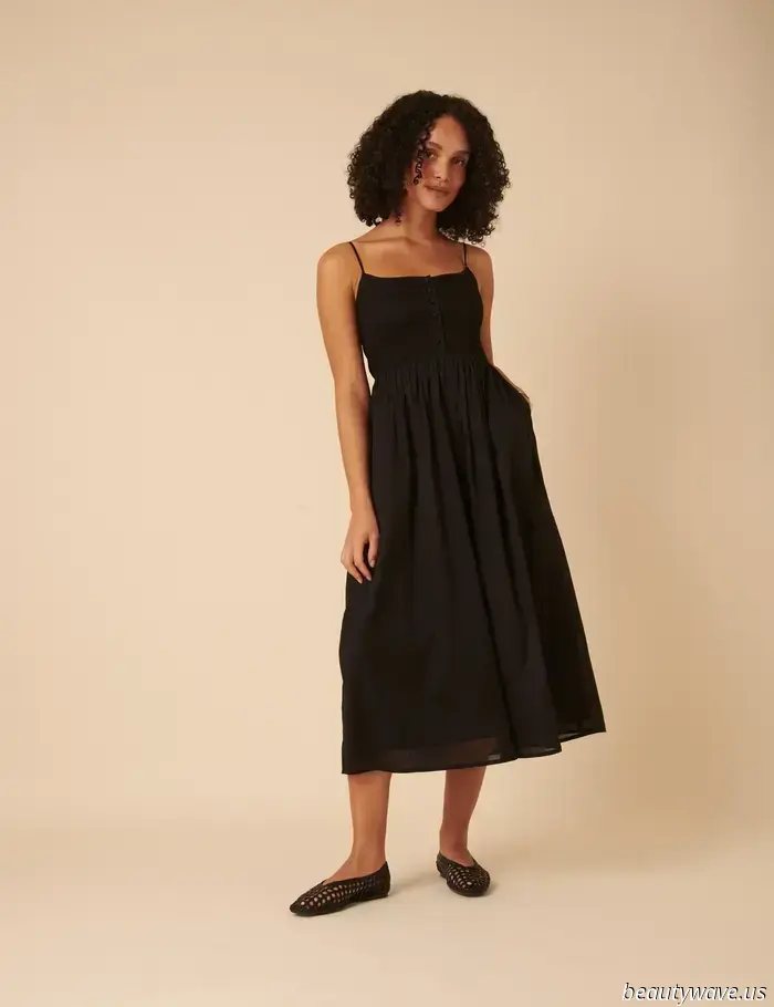 I'm 5' 2" and have difficulty finding dresses that fit well—yet I consistently return to this one brand.