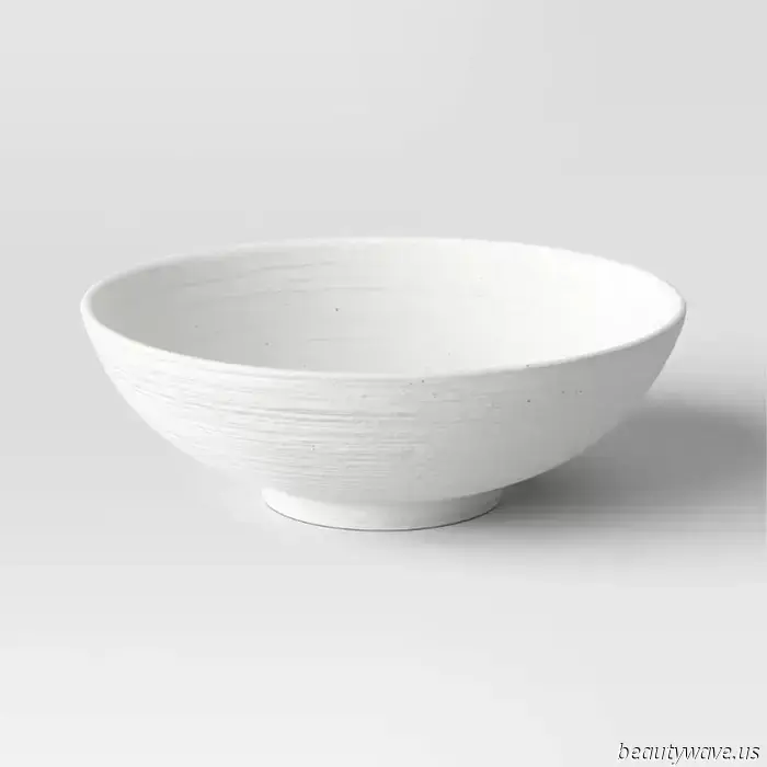 A "Purse Bowl" is the organizational hack for your entryway that you should definitely try.