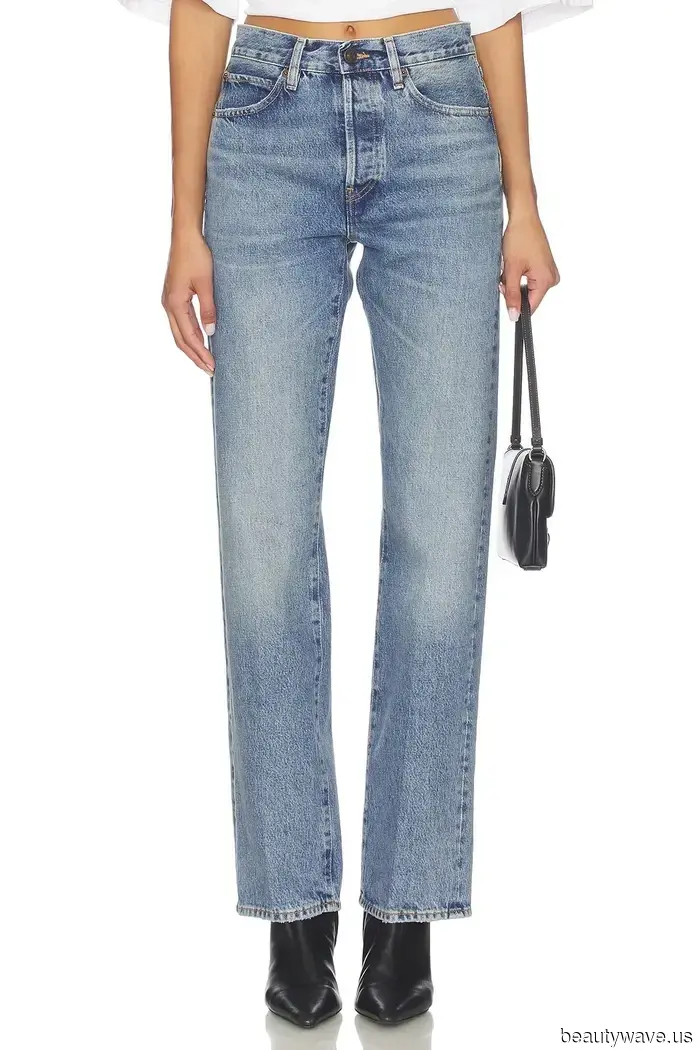 Apologies, Flats—This spring, everyone in Paris and NYC is exclusively wearing jeans with heels.