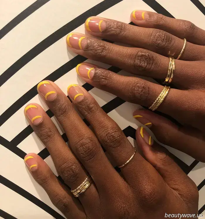 Beauty Editors Concur: This Simplistic French Manicure Trend Is an Evergreen Attraction.