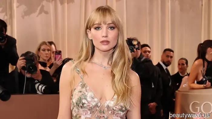 Jennifer Lawrences durchsichtiger Blumenkleid für die Golden Globes strahlt Beyoncé 2015 Energie aus