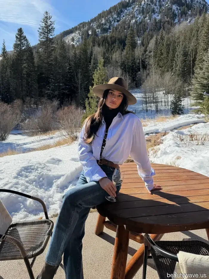 Preppy, artisticamente disordinato e molto 2026: il Ralph Tuck è il segreto per un layering senza sforzo