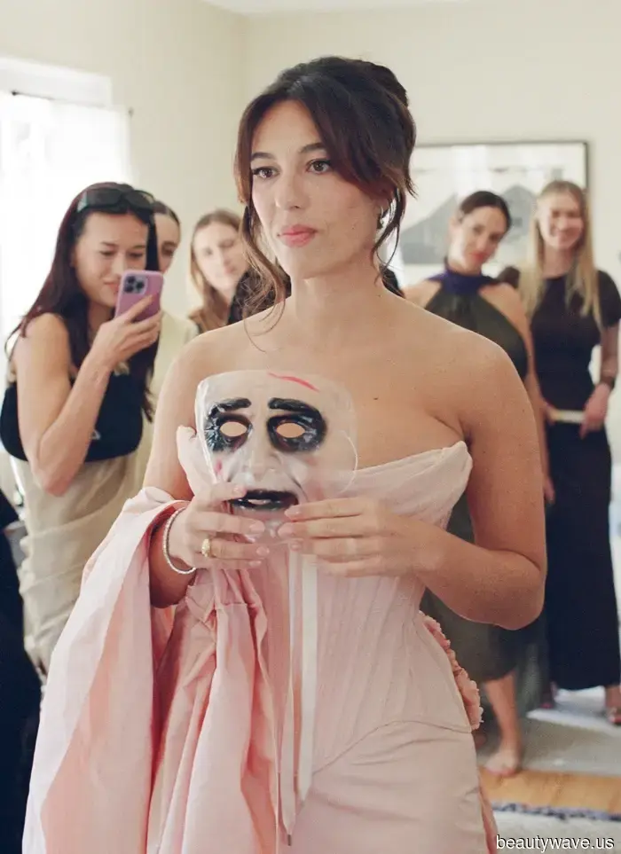 A Blush Wiederhoeft Outfit and a "Haunted Saloon" After-Party Made This California Wedding Unforgettable…