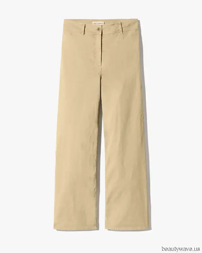 PSA: The Pant-and-Heel Ensemble Trendy Girls Are Sporting with Coach's Latest Must-Have Bag