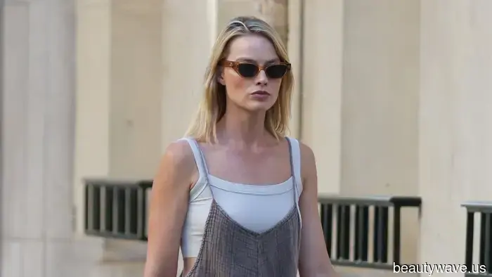Wenn Margot Robbie dieses längst verlorene It-Teil trägt, können wir wahrscheinlich annehmen, dass es nicht mehr veraltet ist.