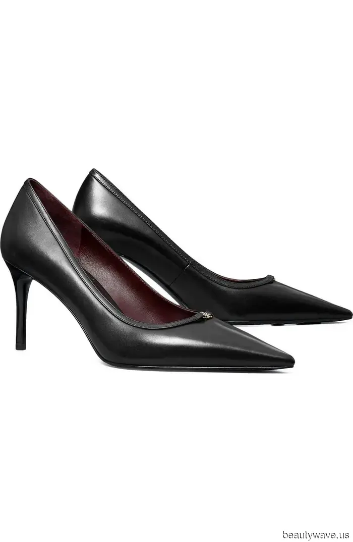 Der größte Rocktrend 2025 sieht am coolsten aus, wenn er mit diesen Hemd- und Absatzschuhtrends kombiniert wird.