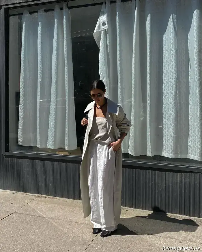 Is it just me, or are all the trendy girls now combining ballet flats with this anti-denim pant trend?