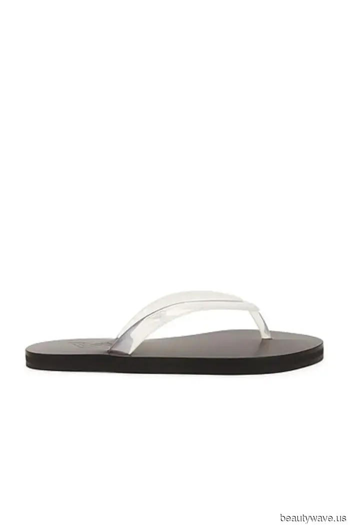 Blue jeans are perfectly fine, but for the fall, stylish individuals recognize that this debated denim trend appears more luxurious.