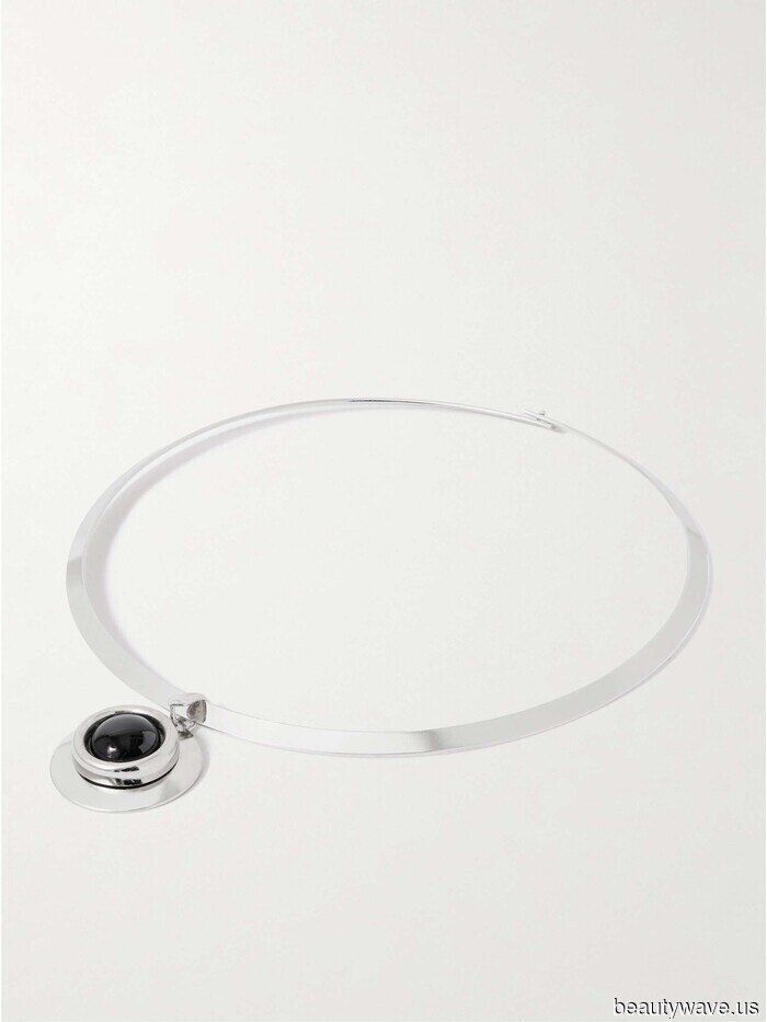 The Most Fashionable Women Over 50 Will Embrace These 5 Spring Fashion Trends in 2026