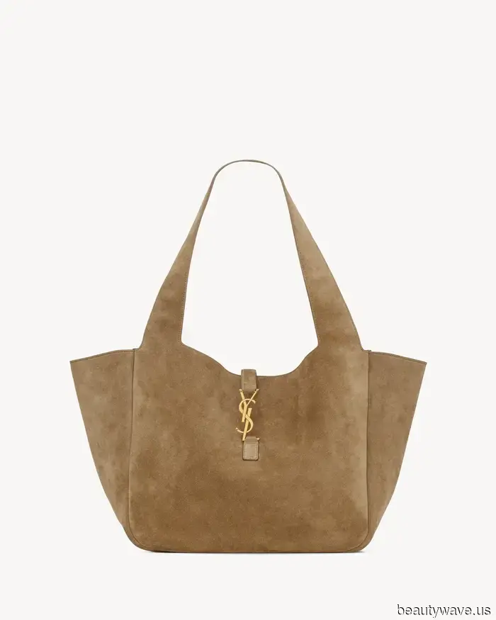 I can tell you have great taste if you possess this understated, minimalist luxury handbag.