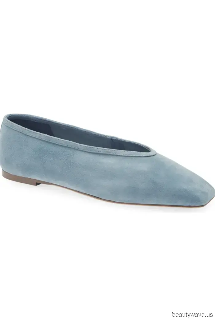 Forget about black ballet flats—this summer, the trendiest individuals are opting for these colors instead.