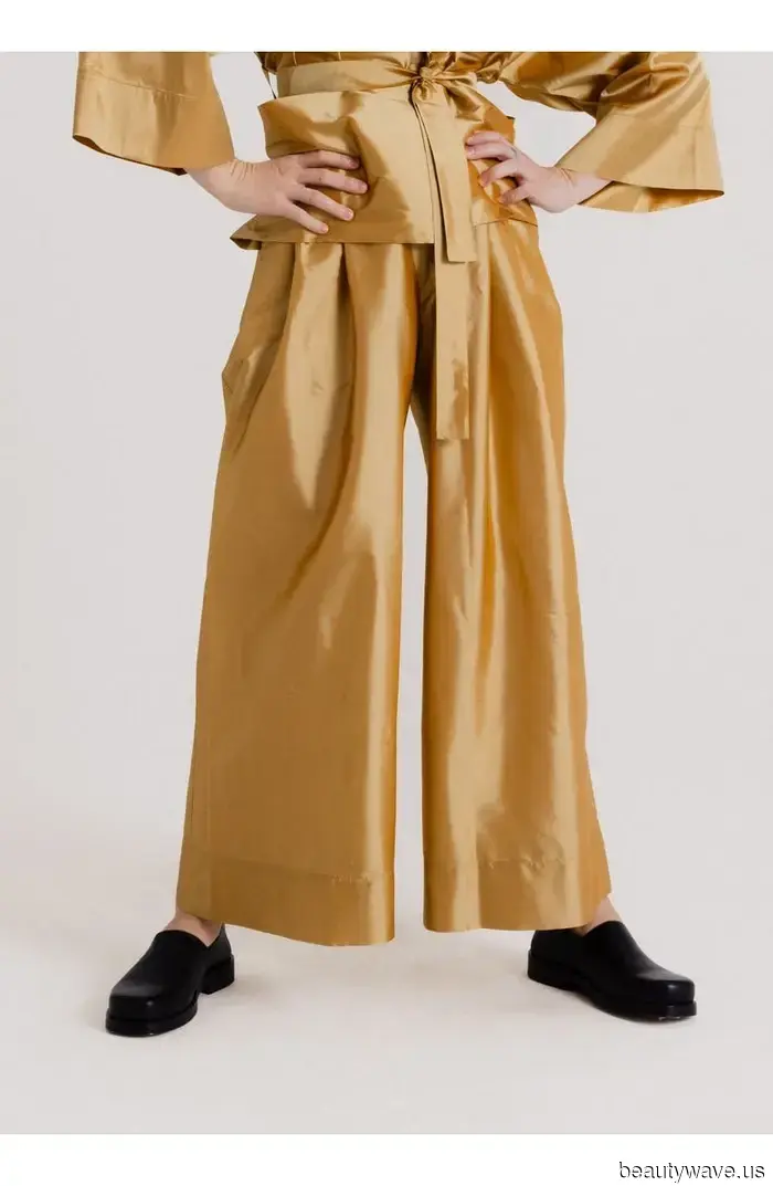 It Girls Have Consensus: This Is the Trendy 2026 Alternative to Last Summer's Classic Silk Pants.
