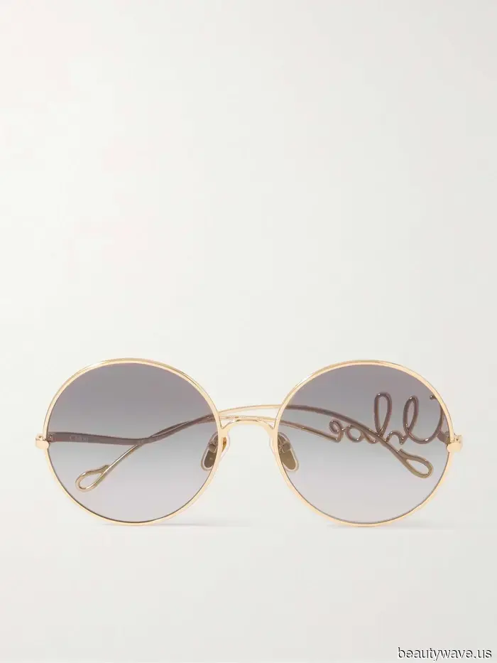 My friend inquired about the accessories that will be in style this season—without a doubt, these six will be.