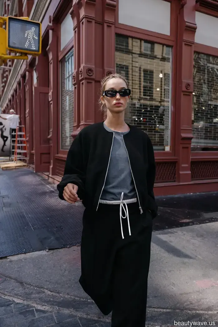 Chic Women Throughout Europe Are Reembodying This "Outdated" Skirt Trend—7 Looks That Confirm It...