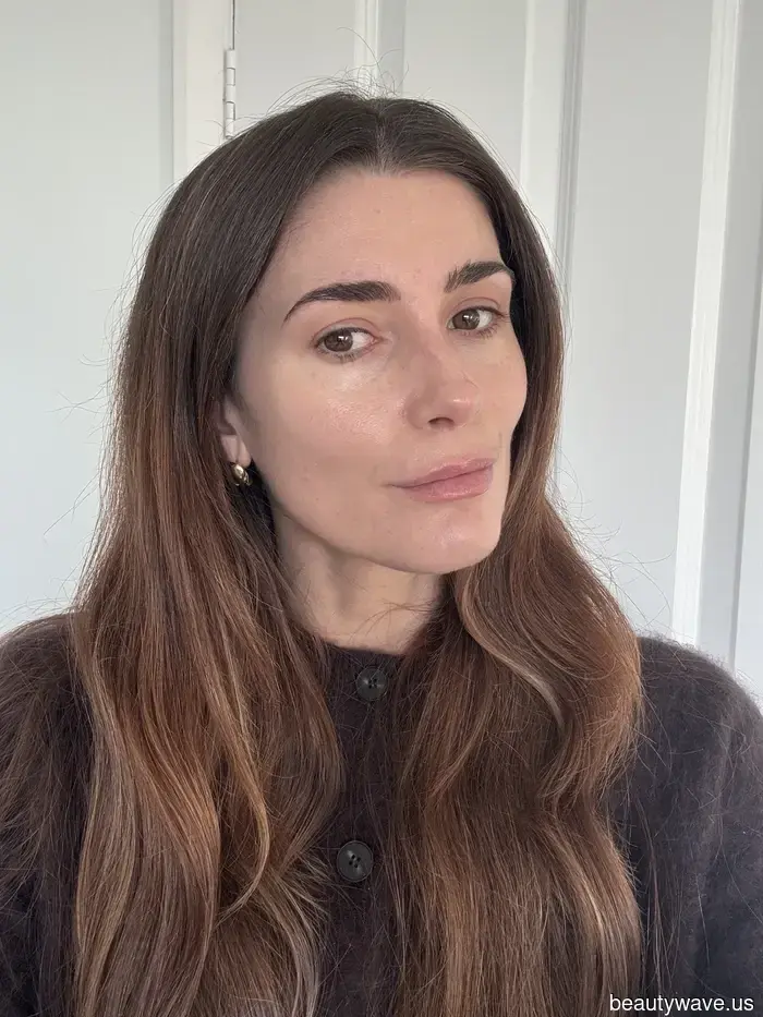 Questo Skin Tint AI è diventato il mio codice segreto per il trucco "senza trucco".