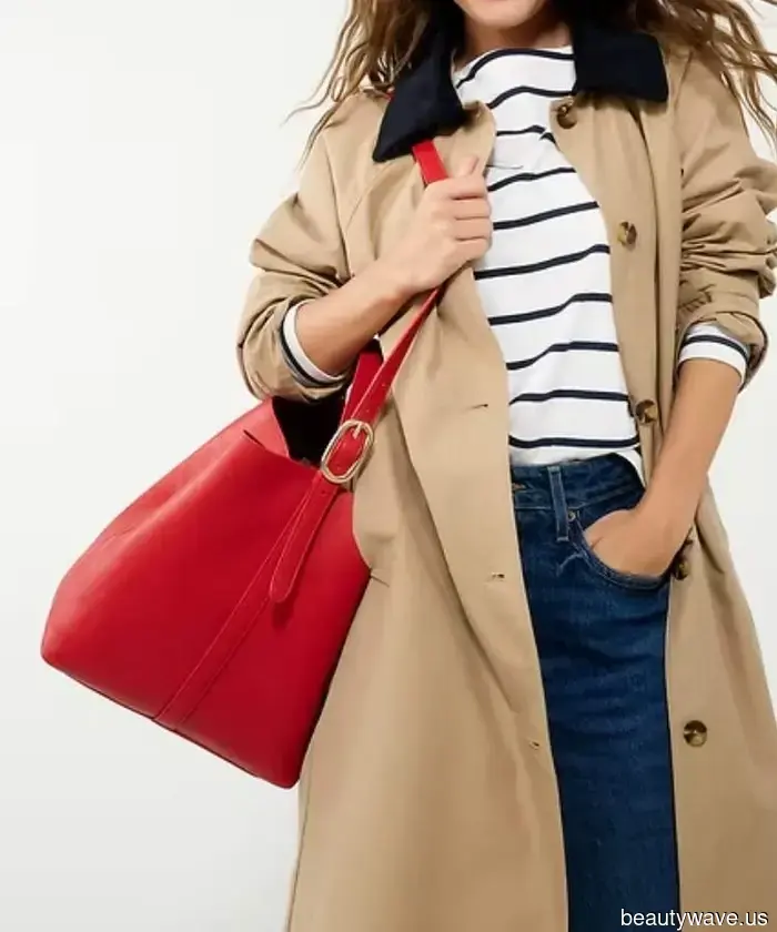 This New Bag Costs Less Than $50 and Tops Our Fashion Editor's Fall Wish List.