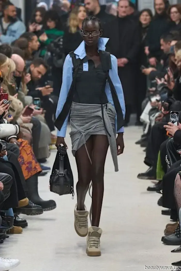 Confirmed: The contentious sneaker trend you observed in the 2010s is set to make a comeback in 2026.