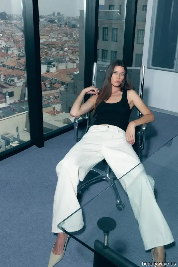 Está bien, anotado&mdash;Esta combinación de jeans y chaqueta es el nuevo uniforme oficial de la persona de moda.