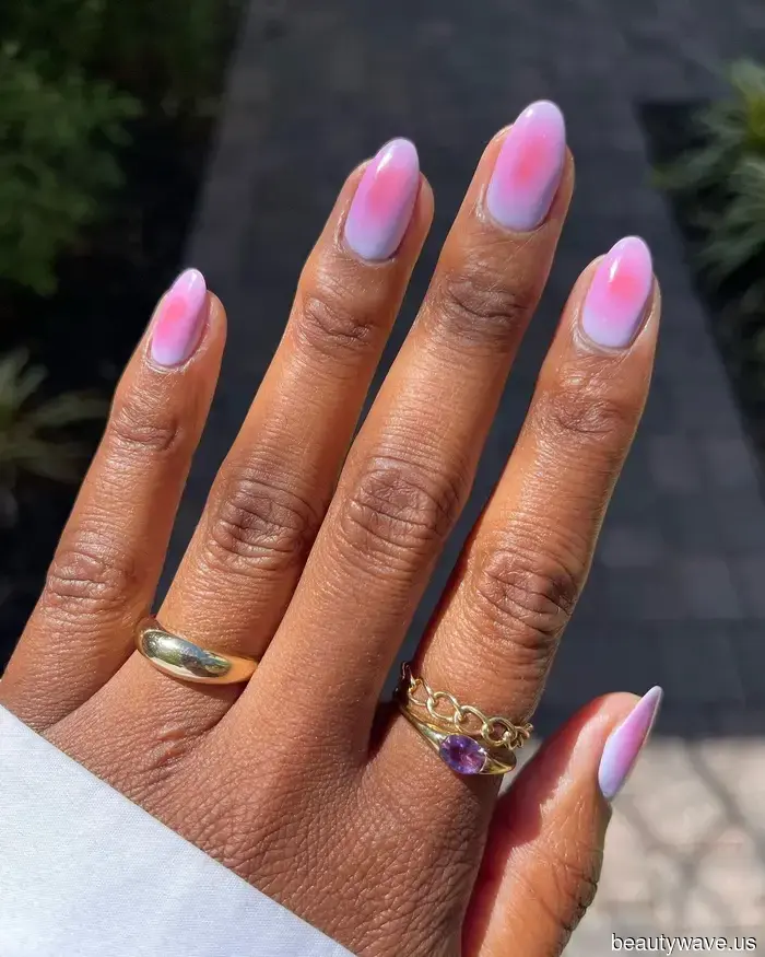 Oh, They’re Totally Back—17 Beautiful Nail Designs That Make This "Old-Fashioned" Mani Feel So 2025