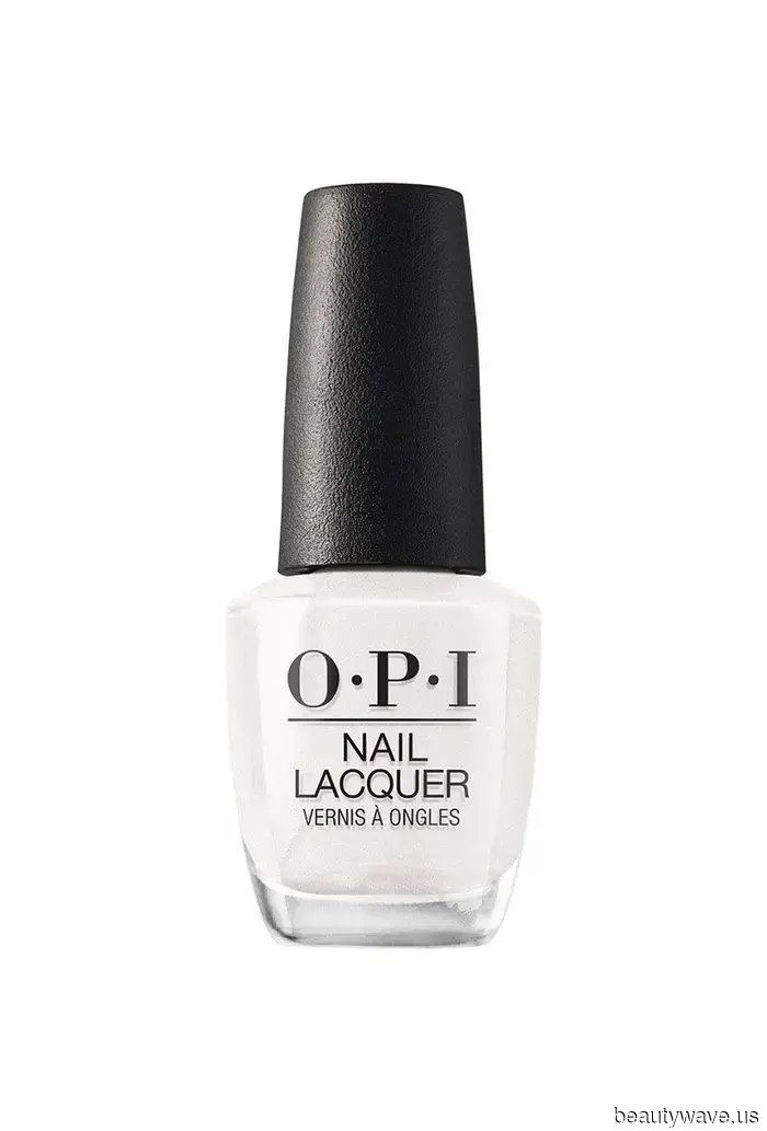 The Opera Aesthetic Will Be Trendy for 2026—20 Beauty Must-Haves That Bring to Mind Bright Stages and Plush Velvet Seats