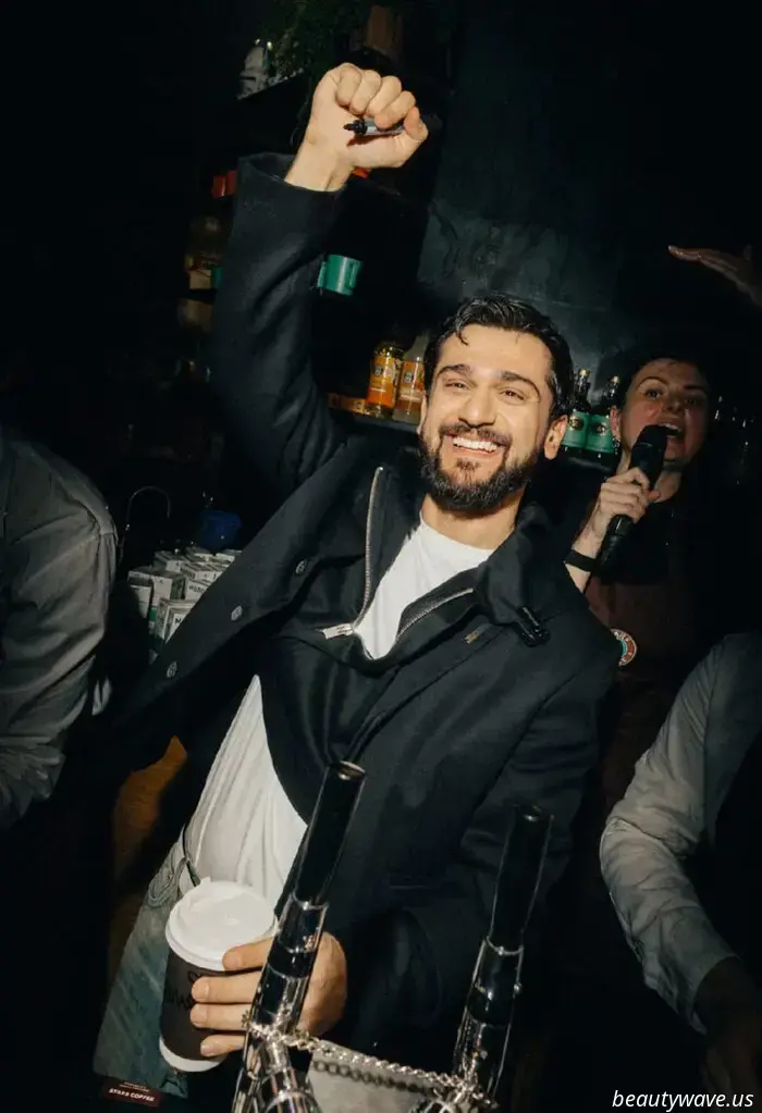 JONY e Stars Coffee hanno creato una festa musicale «Рядом» con i fan