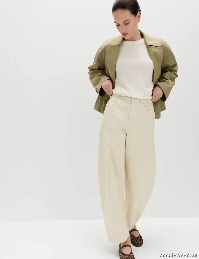 Nicht schmal, nicht weit&mdash;das sind die M&S Jeans, die schicke Frauen den ganzen Frühling über mit Blusen tragen werden.