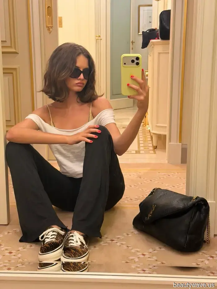 Trainers Are a Key Element of an Autumn Capsule Wardrobe—6 Styles That Will Be Popular Among Fashionable People in 2026