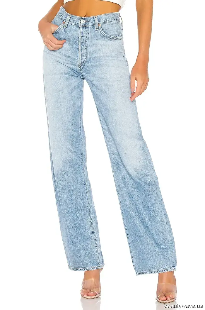 I jeans chiari sono tornati di moda&mdash;Questi sono le scarpe anti-tendenza con cui stanno meglio