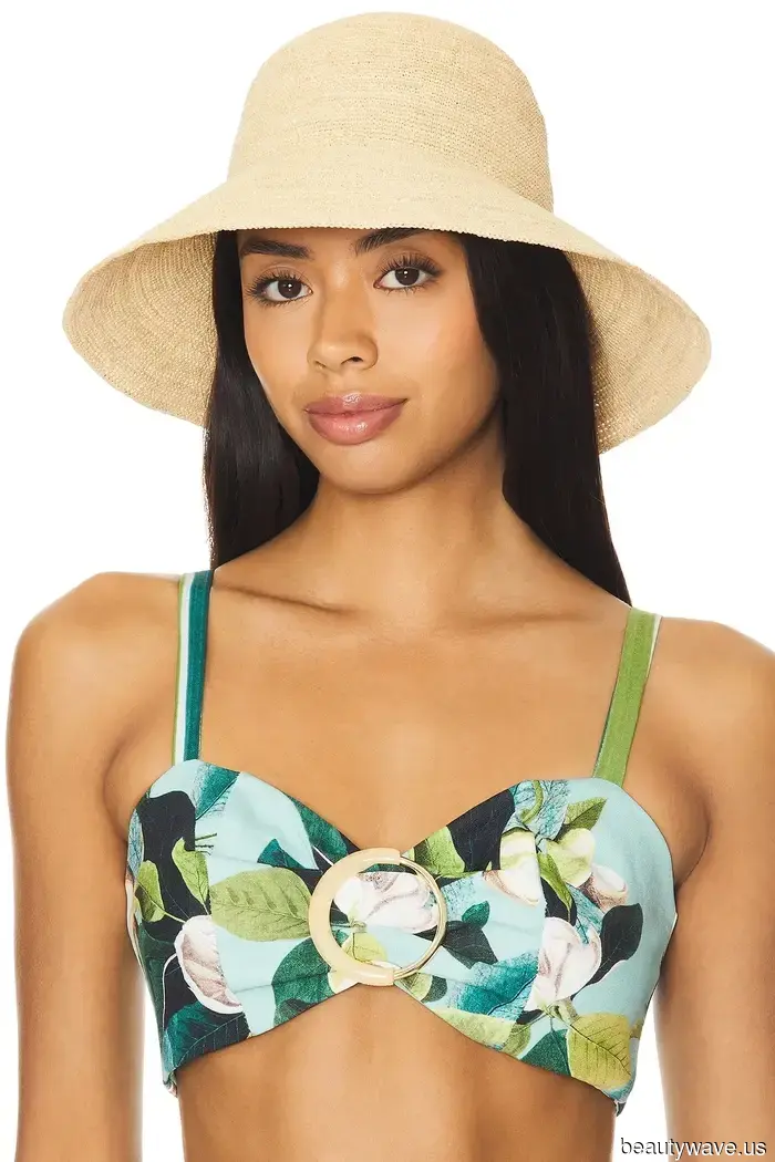 Estoy deseando unas vacaciones en la playa&mdash;39 artículos de Revolve que empacaría