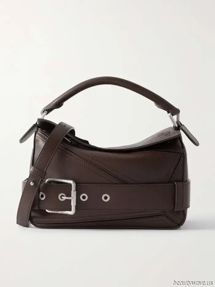 This Loewe bag is a favorite among fashion enthusiasts—I put it to the test to determine if it lives up to the hype.
