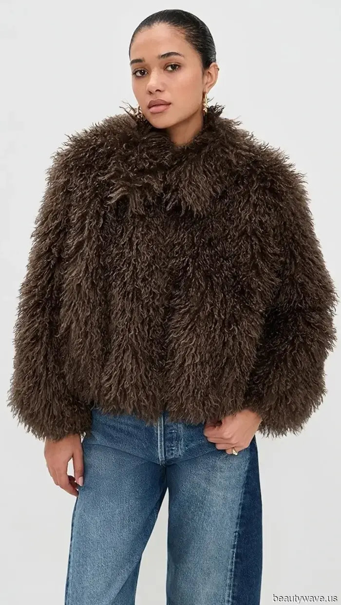 Jede stilvolle Frau sollte diesen Mantelstil in ihrer Wintergarderobe haben.