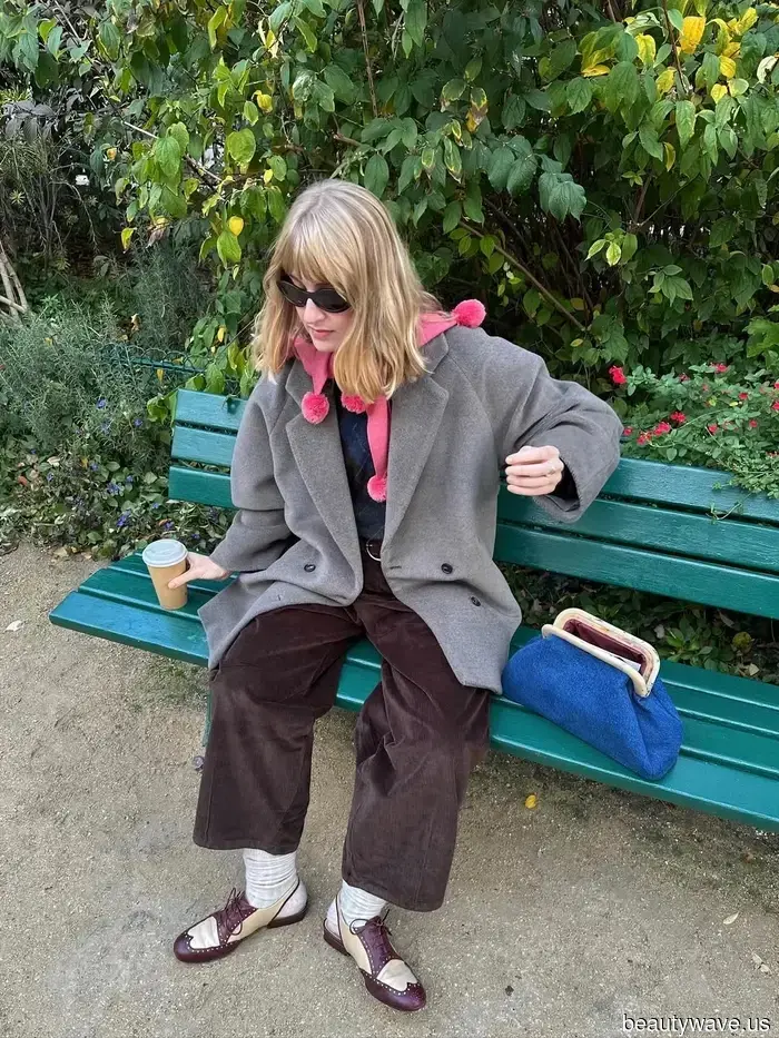 Убирайтесь, рваные джинсы&mdash;этот нишевый деним-тренд готовится к захвату в 2026 году