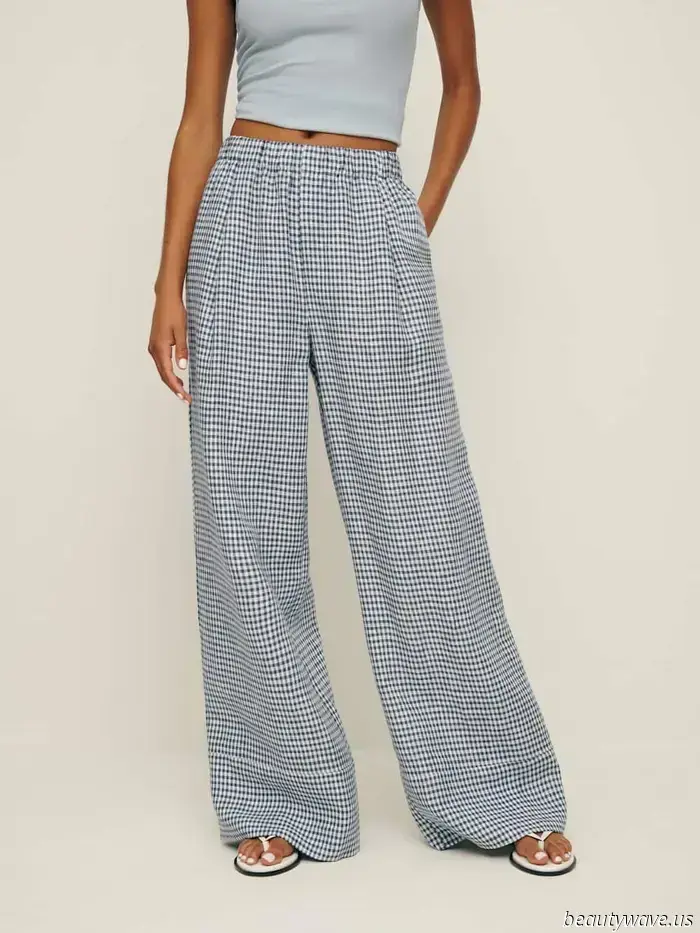 Don this stylish accessory with pants this summer if you wish to achieve a luxurious look.