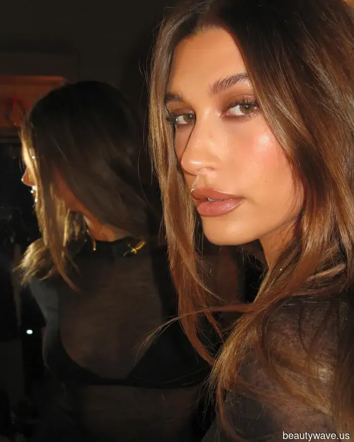 From Denim-Blue Eyes to Deep Matte Lips: The Most Sophisticated Makeup Trends for Fall