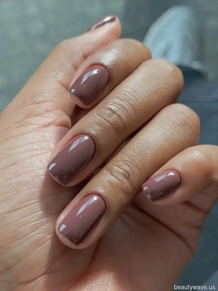 Cinnamon, Caramel, and Cocoa: I'm Currently Obsessed with Luxurious and Elegant Brown Manicures.