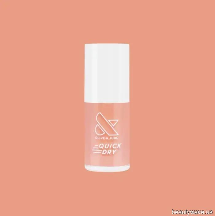 Experts Recommend: This May, Your Nail Appointment Should Feature These Luxurious, Trendy Colors