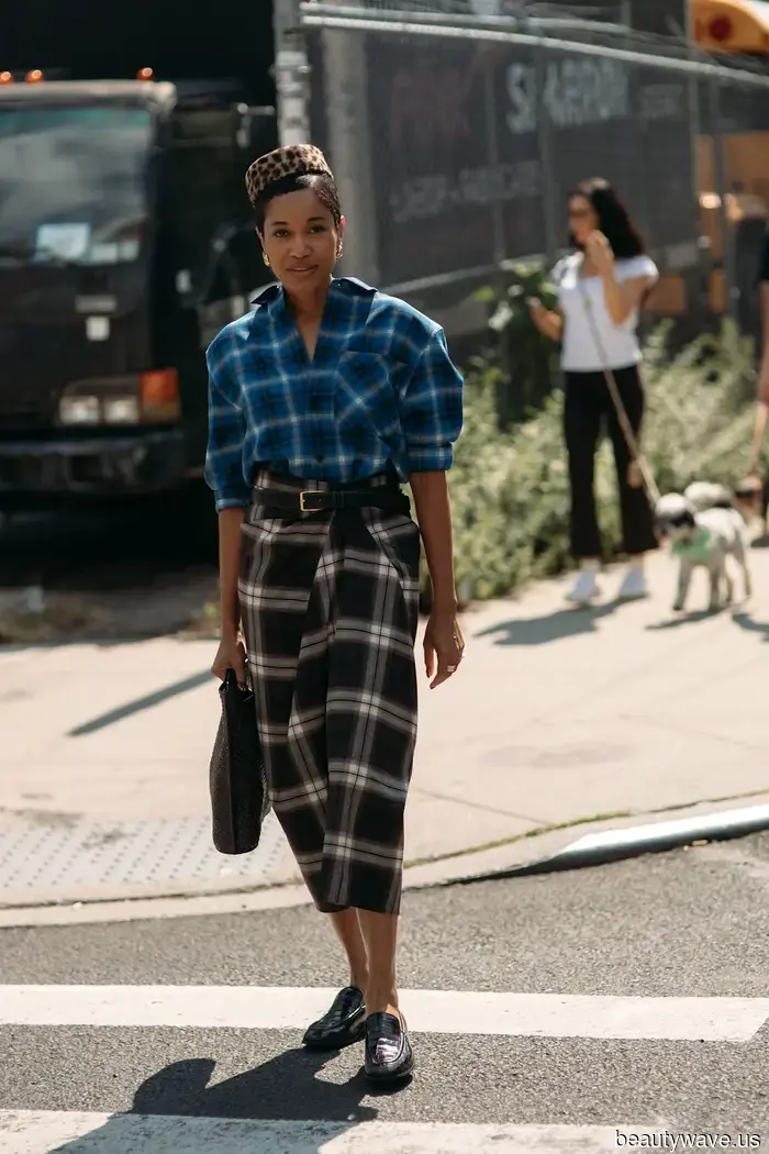 Thanks to the Olsen Twins and fashionable European influencers, everyone is now rushing to purchase this 30-year-old shirt trend for the winter season.