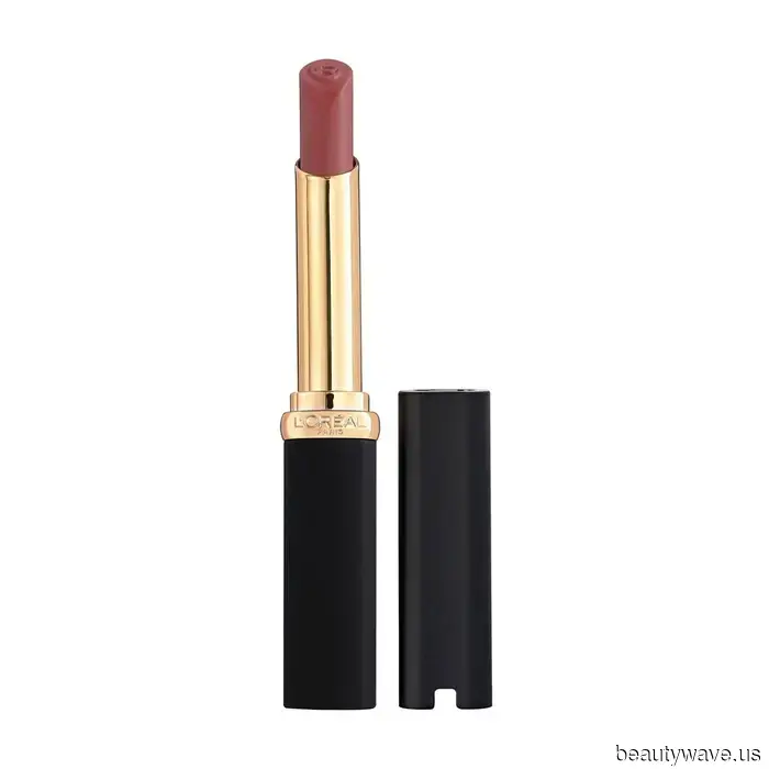 Simone Ashley's most unforgettable beauty styles are consistently bronzed, ethereal, and stylish—9 that I can't wait to replicate.