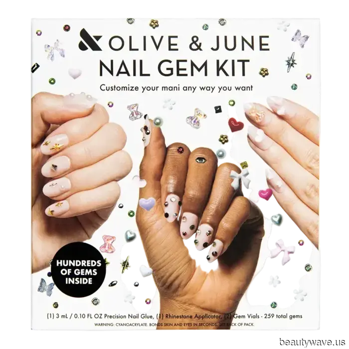 Las Uñas Brillantes Están *Tan* de Vuelta para el Verano&mdash;Dua, Kylie y Sabrina Todas Apoyan la Tendencia