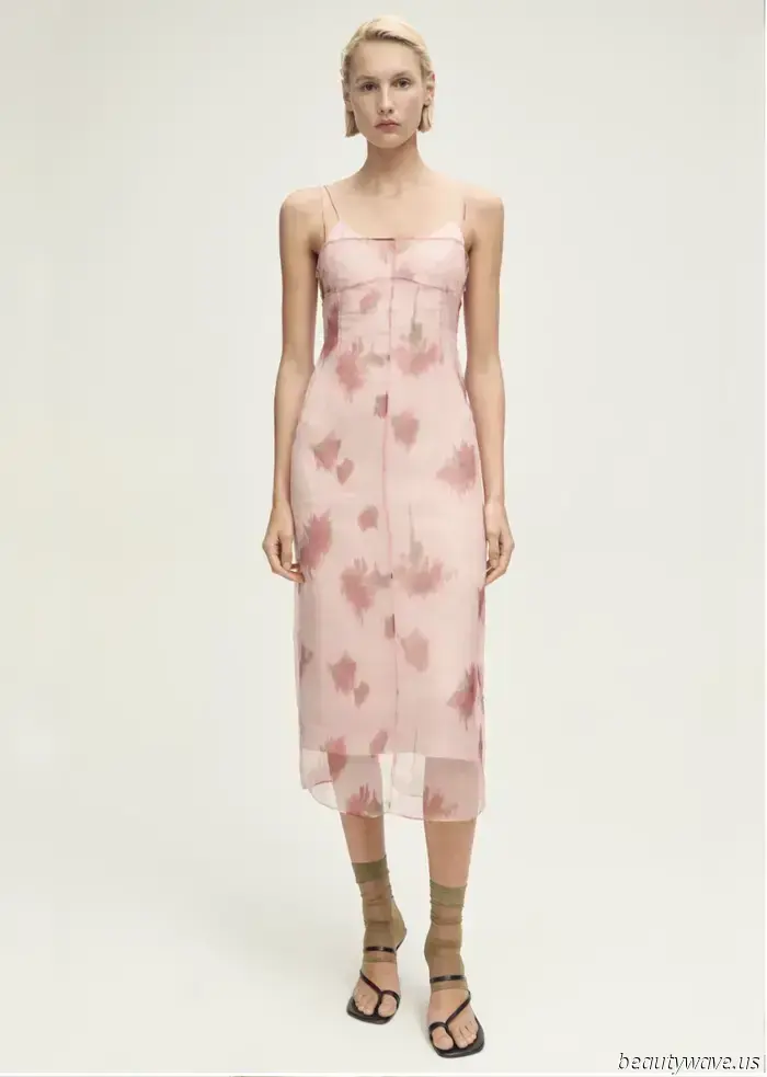 When fashion enthusiasts shy away from neutrals, they opt for this attractive dress color instead.