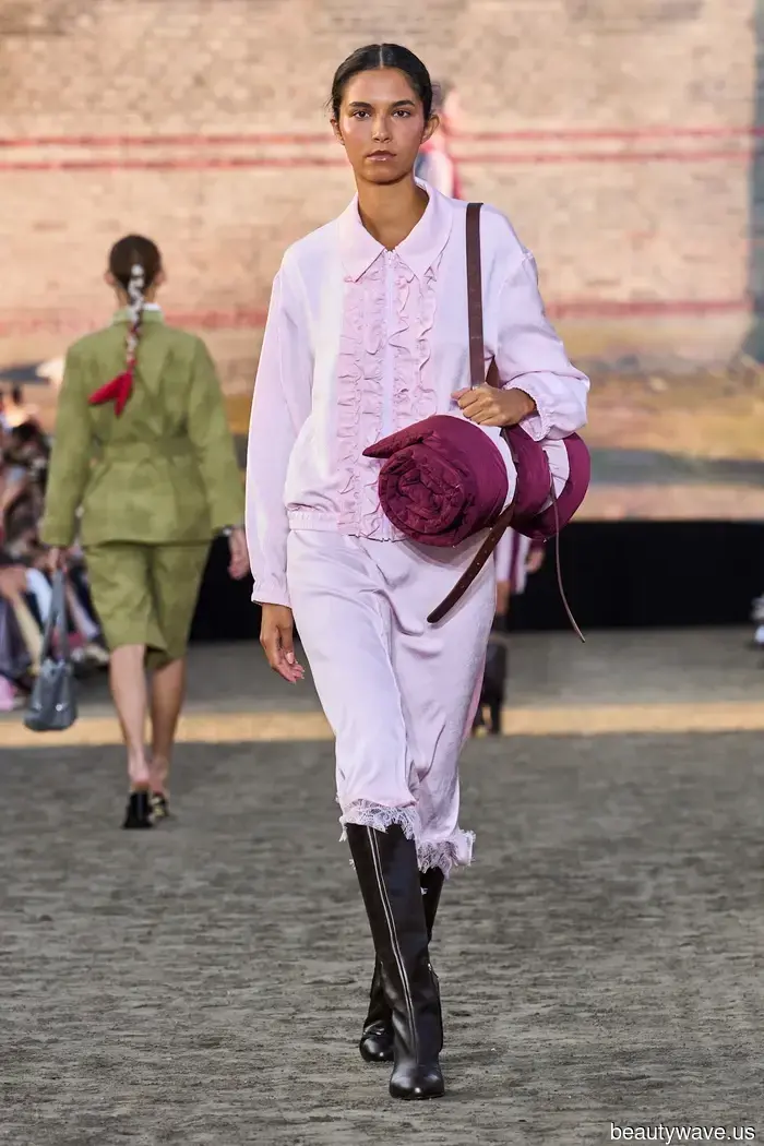 It's Official: The Horse-Girl Boot Style Will Be Popular This Fall
