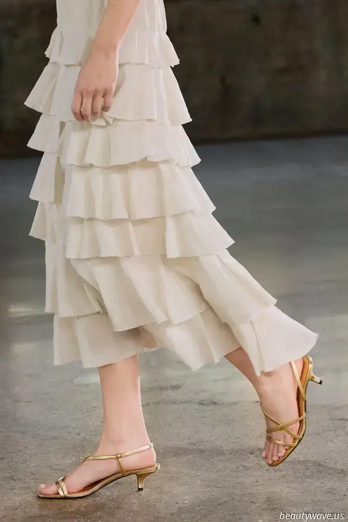 The Summer Shoe That Defies Flatness and Elevates the Elegance of Dresses and Jeans