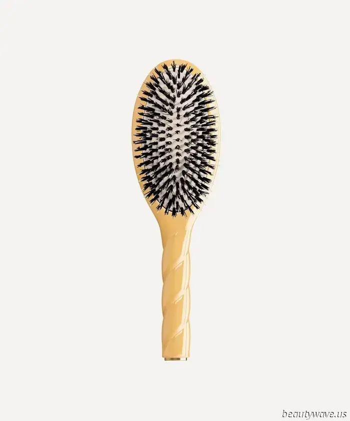 Apologies Labubu, this French hairbrush is the most stylish handbag accessory favored by fashionistas.