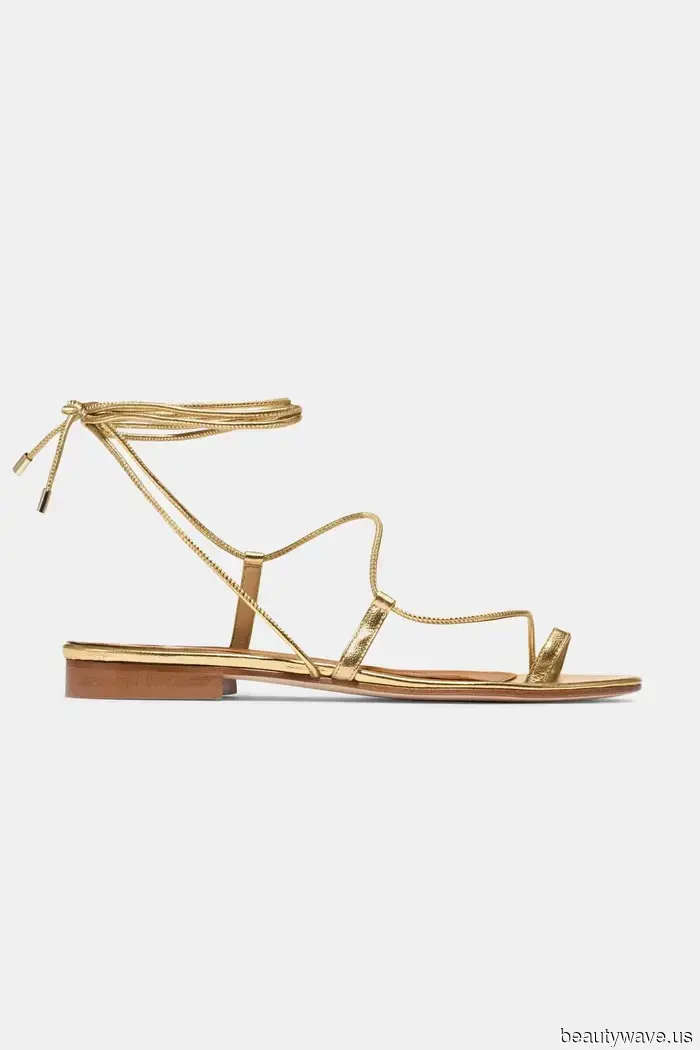 I work in fashion in NYC—here are the 7 summer shoe trends featured in my capsule wardrobe.
