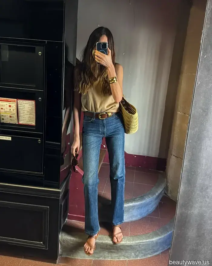 Stovepipe Jeans Are This Season's Trend—5 Sandals That Pair Well With Them