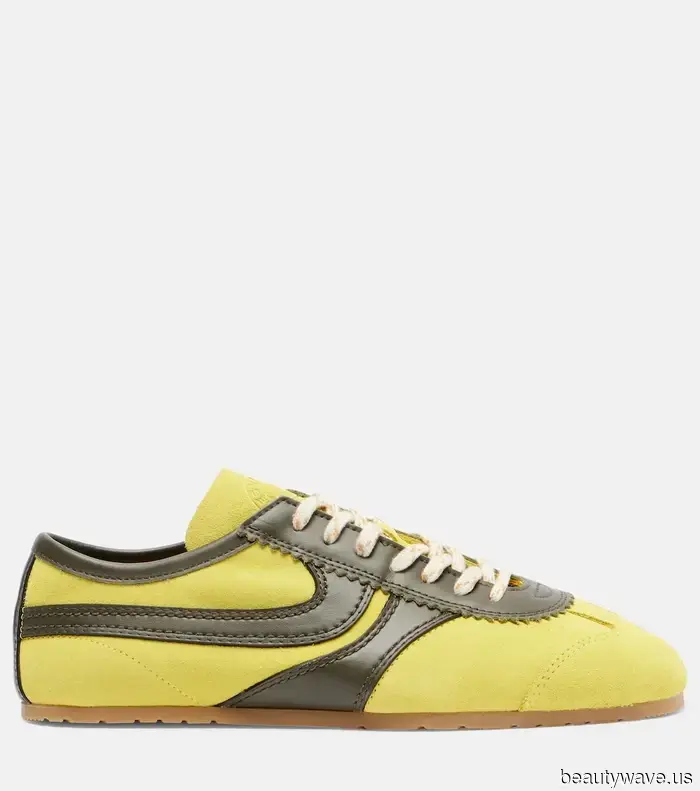 L.A. celebrities understand that this sneaker trend elevates the style of jeans and a white T-shirt significantly.