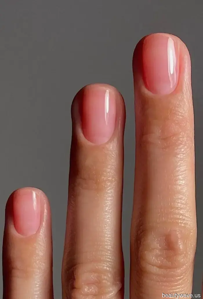 Este producto ha salvado mis uñas débiles y ofrece la manicura con mejor apariencia de lujo.