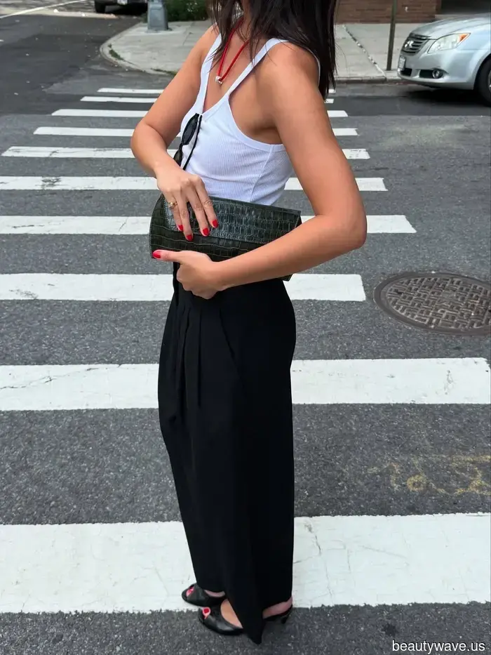Apologies, Flip Flops—6 Previously "Outdated" Summer Footwear Trends That the Fashion Set Has Resurrected for…